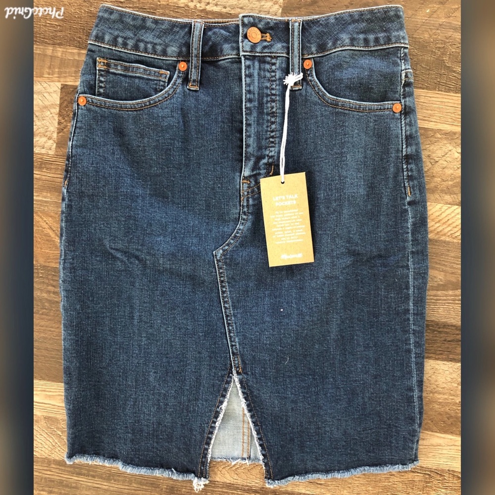 Adorable Madewell Denim Skirt